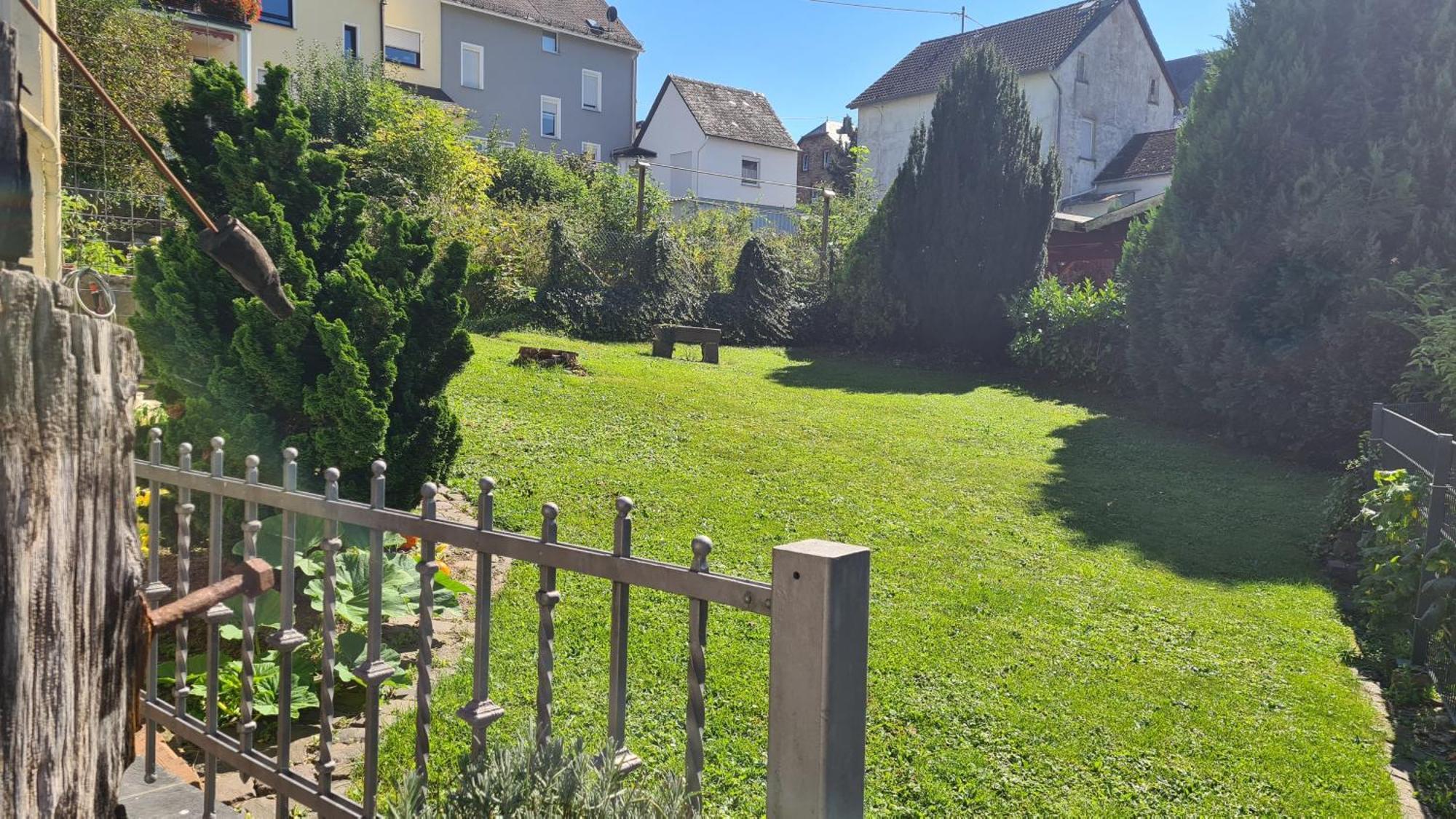 Appartamento Moselperle- Urlaub Im Historischen Fachwerkhaeuschen Bullay Esterno foto